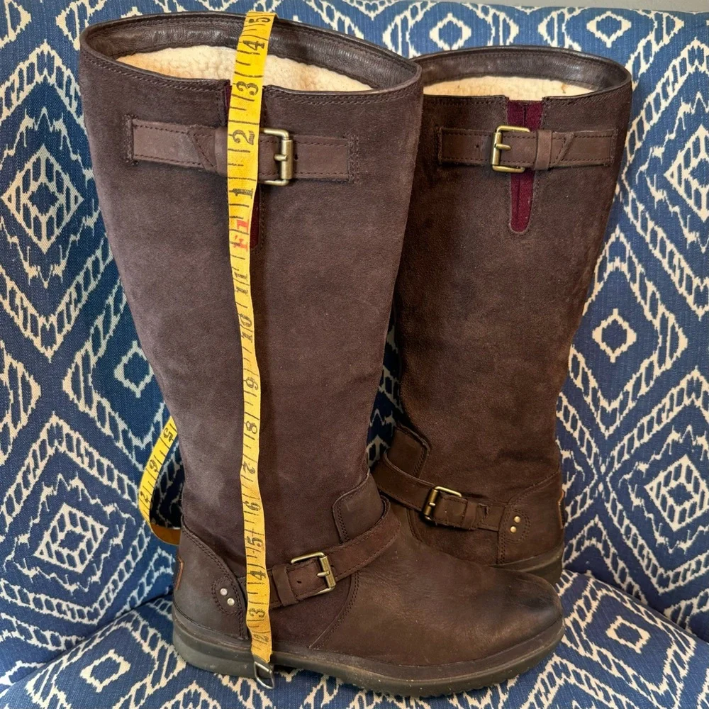 UGG Thomsen Stout Waterproof suede boots, EUC, Size 7‎